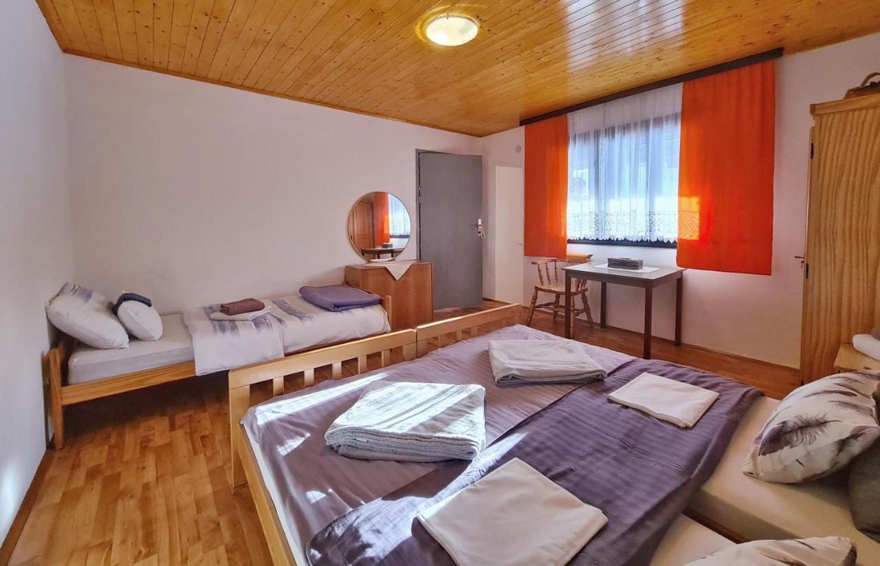 Holiday Home Radocaj Slunj Esterno foto