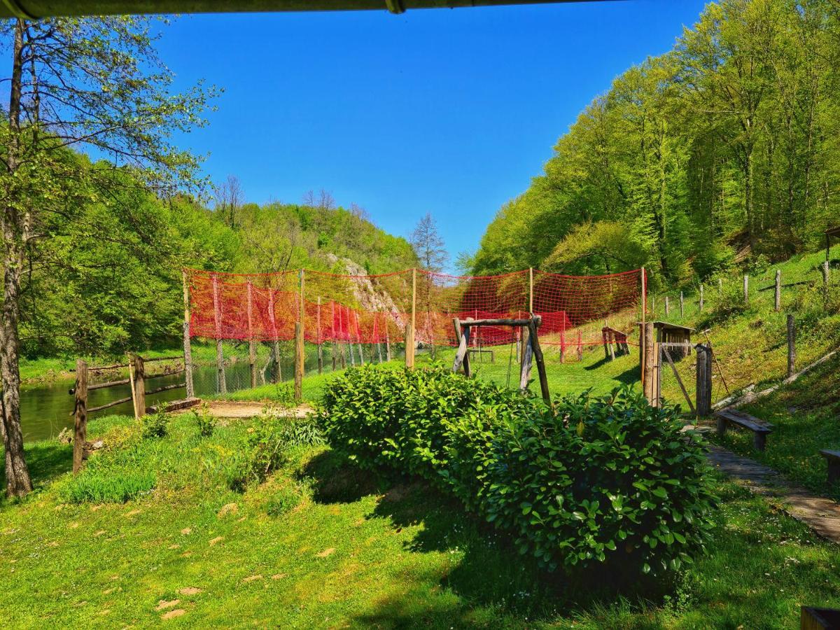 Holiday Home Radocaj Slunj Esterno foto